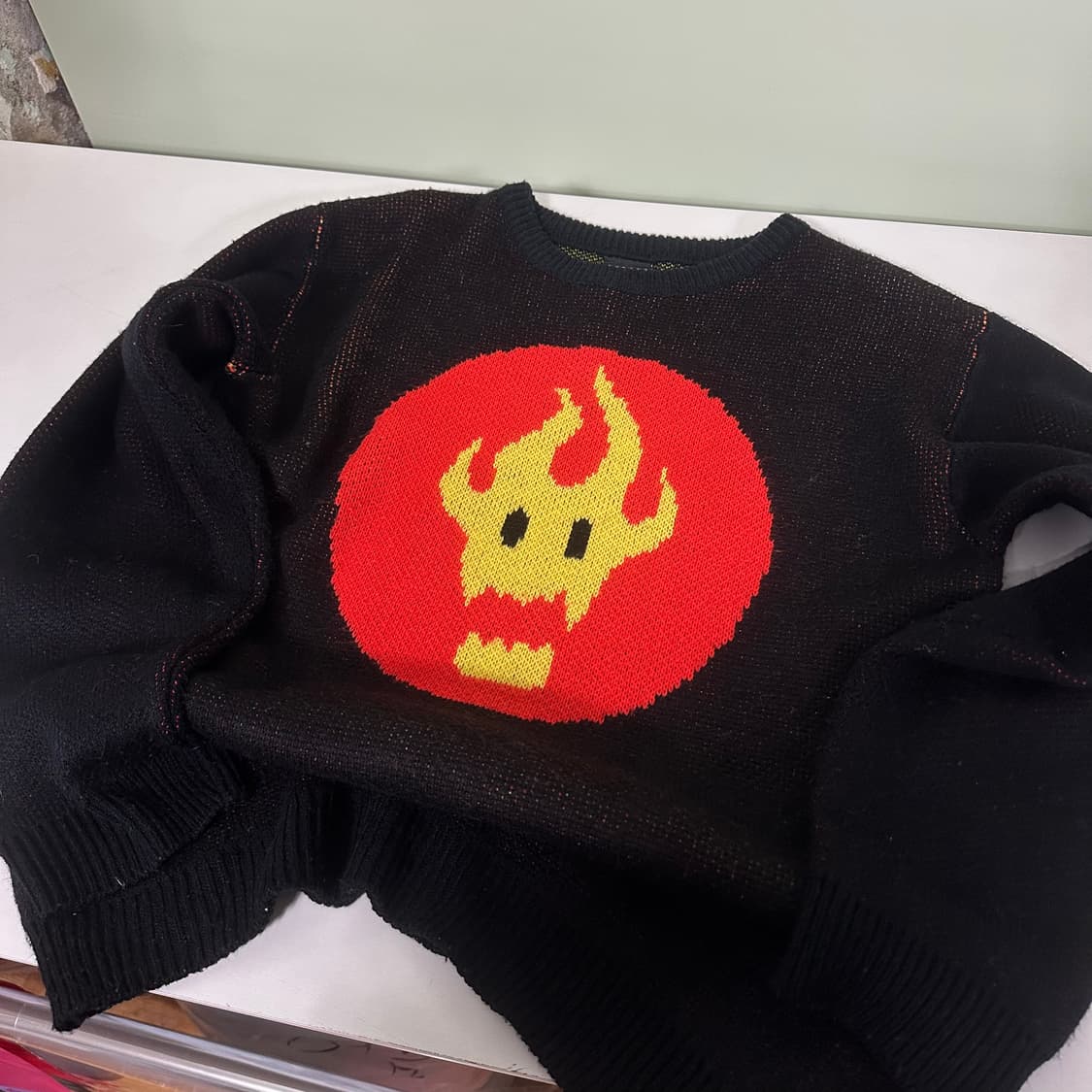 S 네스티팜 블랙 불꽃로고 니트 상품이미지1