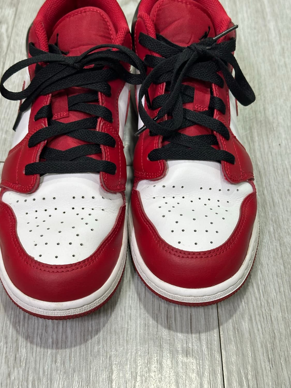 조던 1 로우 화이트 짐레드 상품이미지2