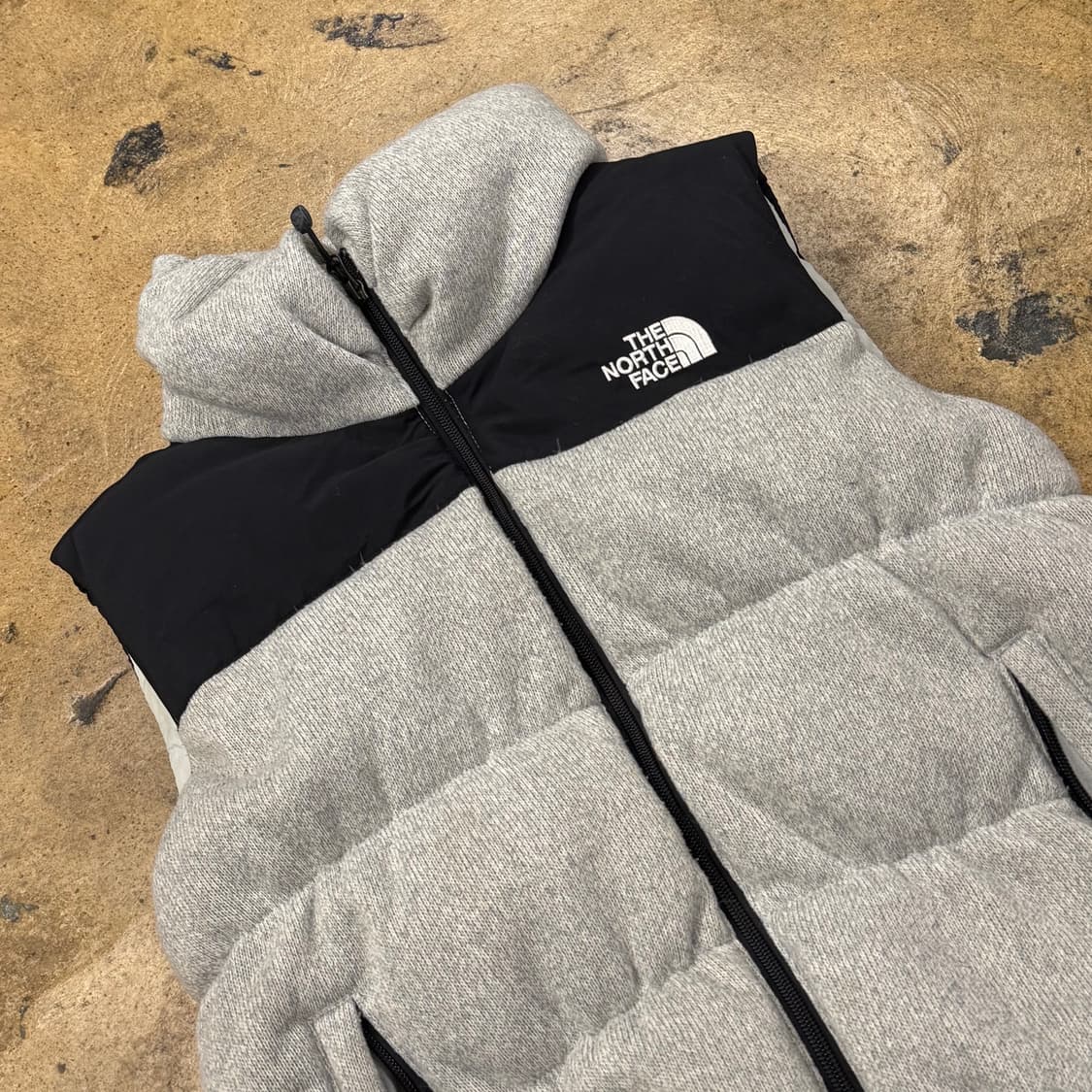 [정품/90] 노스페이스 패딩 베스트 그레이 블랙 b15 상품이미지1