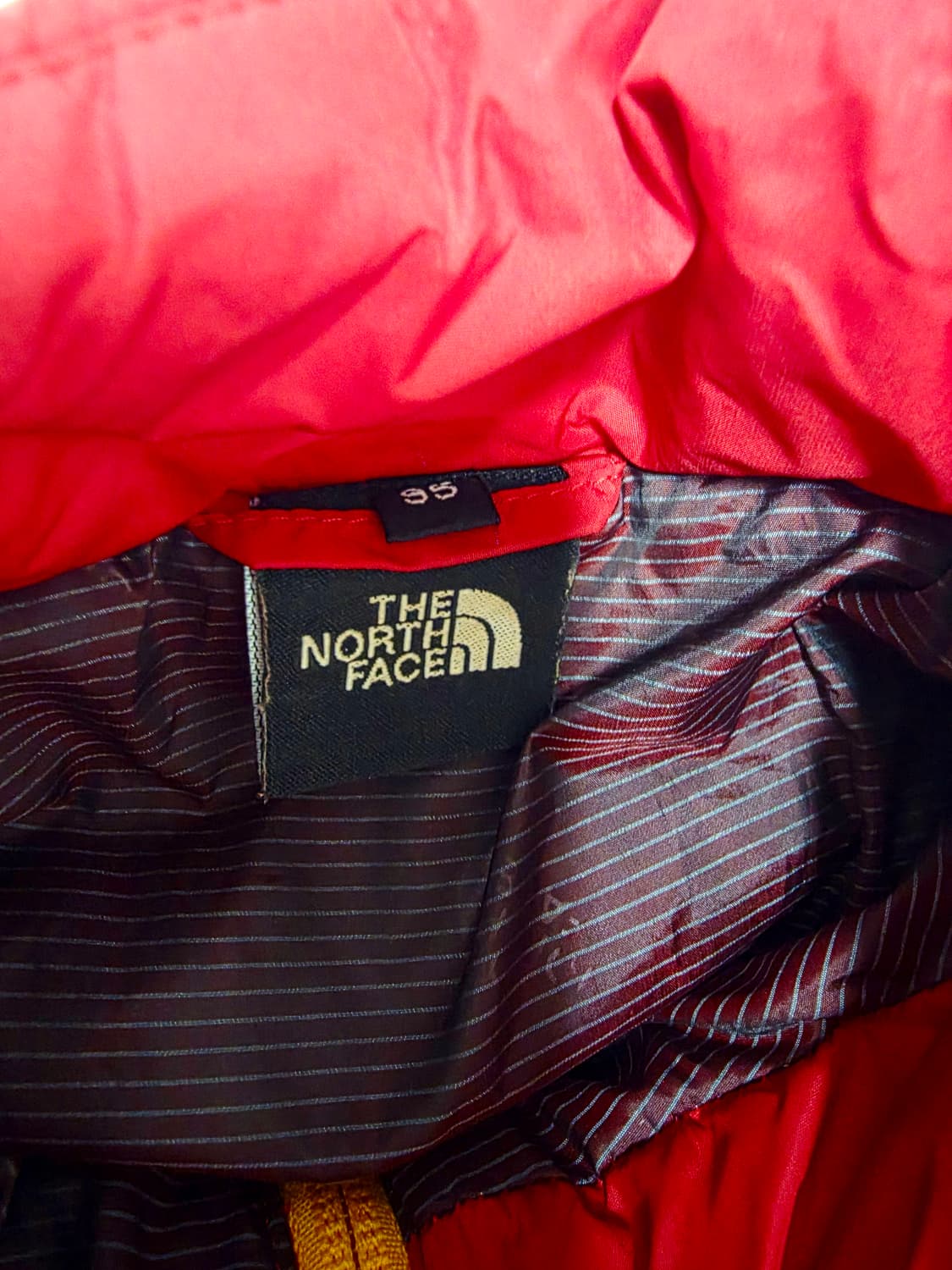 노스페이스 쨍한 레드 퀼팅 경량 패딩 자켓 여성 95 상품이미지4
