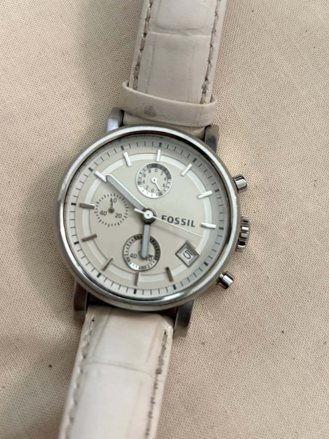 FOSSIL 화이트 레더 여성 크로노그래프 시계 (ES-2202) 상품이미지3