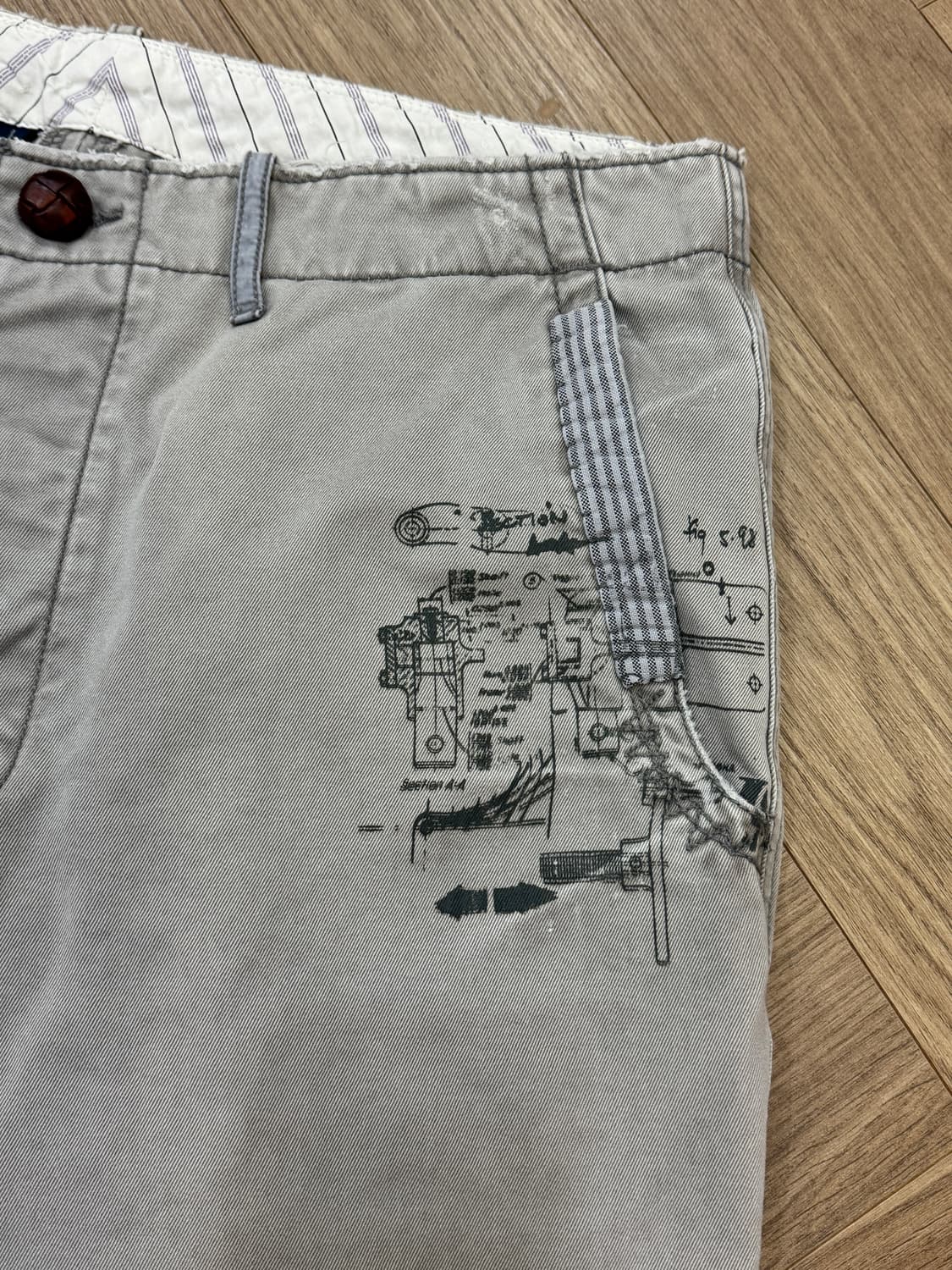 폴로랄프로렌 데미지 프린팅 치노팬츠 - 32사이즈 상품이미지3