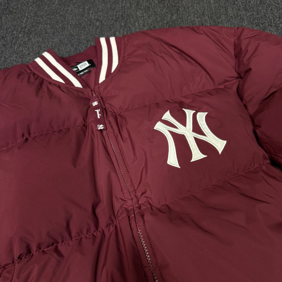 뉴에라 MLB 뉴욕 양키스 봄버 패딩 상품이미지4