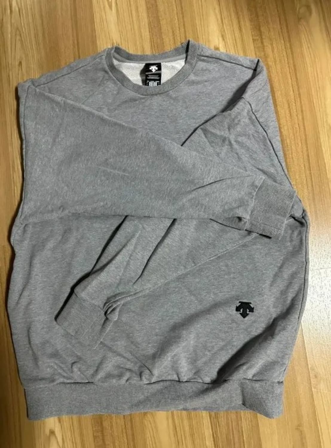 데상트 여성 맨투맨 85 상품이미지1