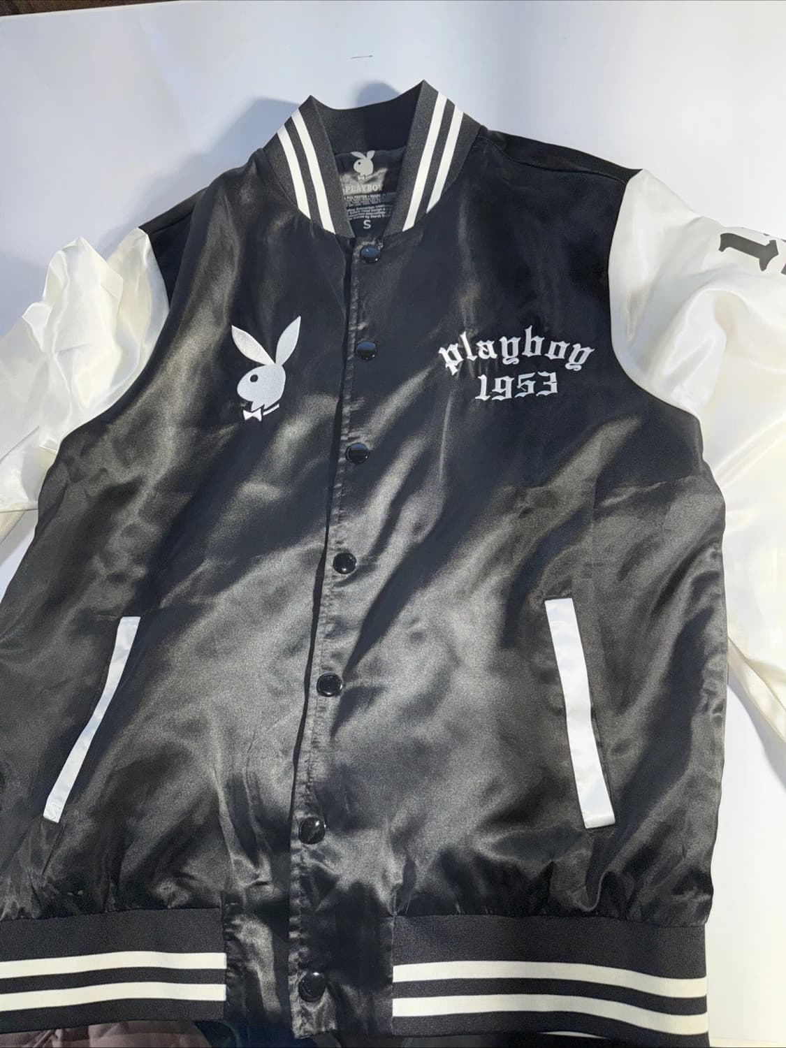 플레이보이 새틴 바시티 자켓 블랙 상품이미지2