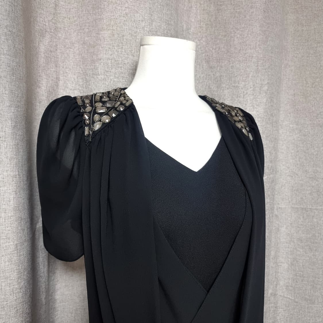 모조에스핀 드레스 원피스 큐빅숄더 (55) 2회착+드라이완/ 상태최상 상품이미지5