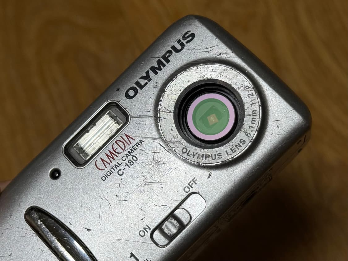 올림푸스 C-180 디지털 카메라(16mb xd) 상품이미지3