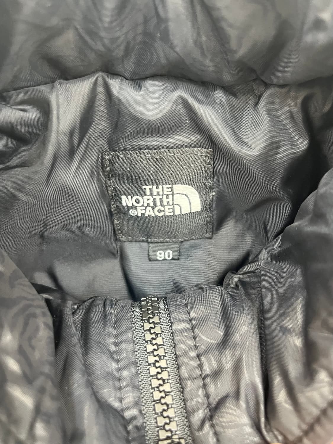 노스페이스 블랙 퍼플 자수로고 페이즐리 플라워패턴(90) 상품이미지3