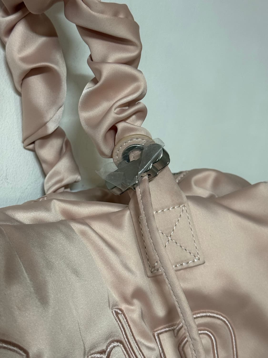 새상품 칼린 CARLYN 딸기우유 보스턴백 토트백 상품이미지6