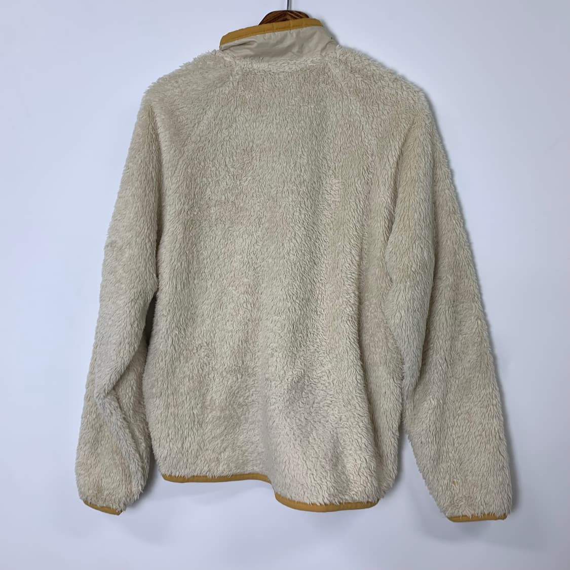 나이키 신형 베이지 쉐르파 자켓 상품이미지3