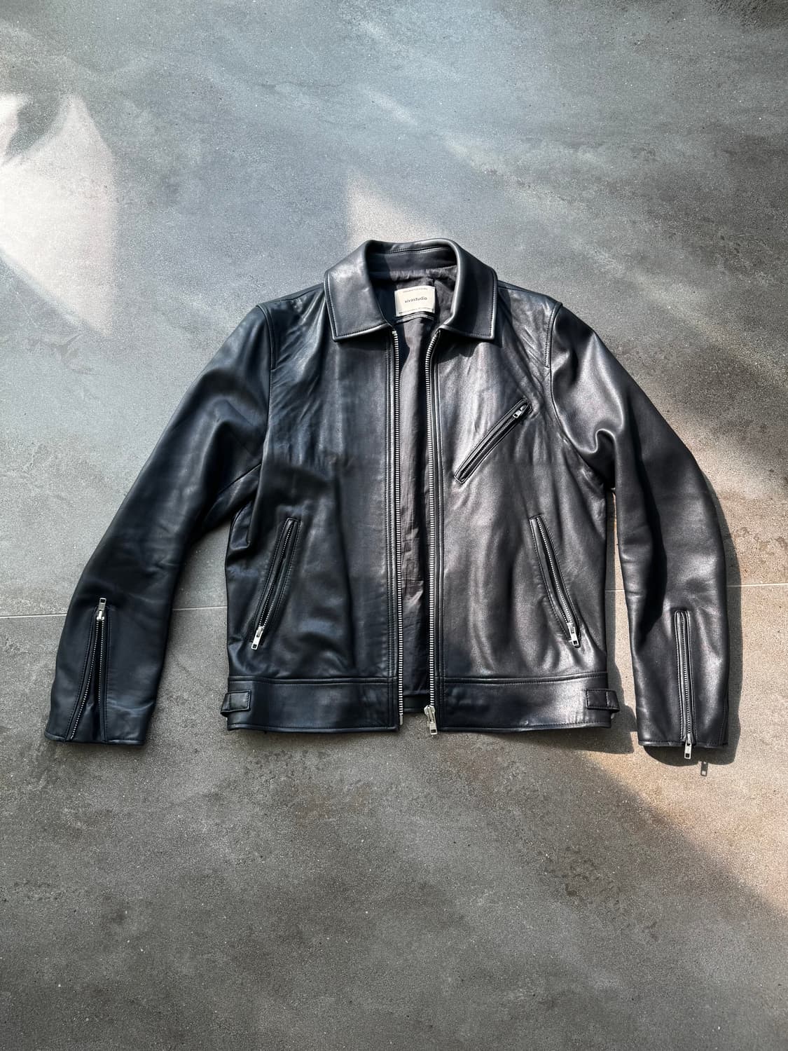 비바스튜디오 가죽자켓 M사이즈 상품이미지1