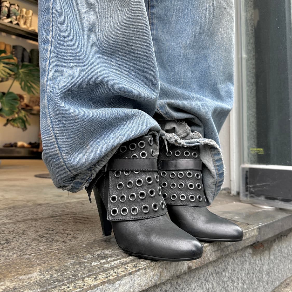 00s 레어 애쉬 커프 가죽 힐 부츠 상품이미지1