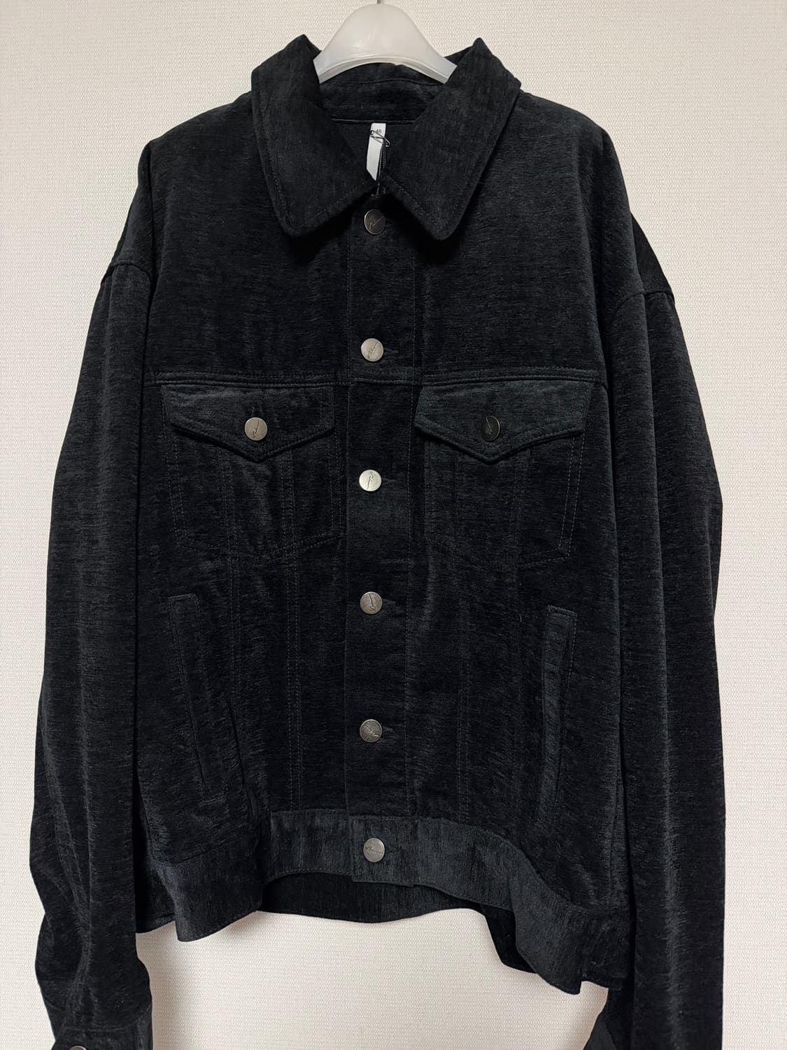 노이어 벨벳 텍스쳐 데님 트러커자켓 블랙 48 상품이미지2