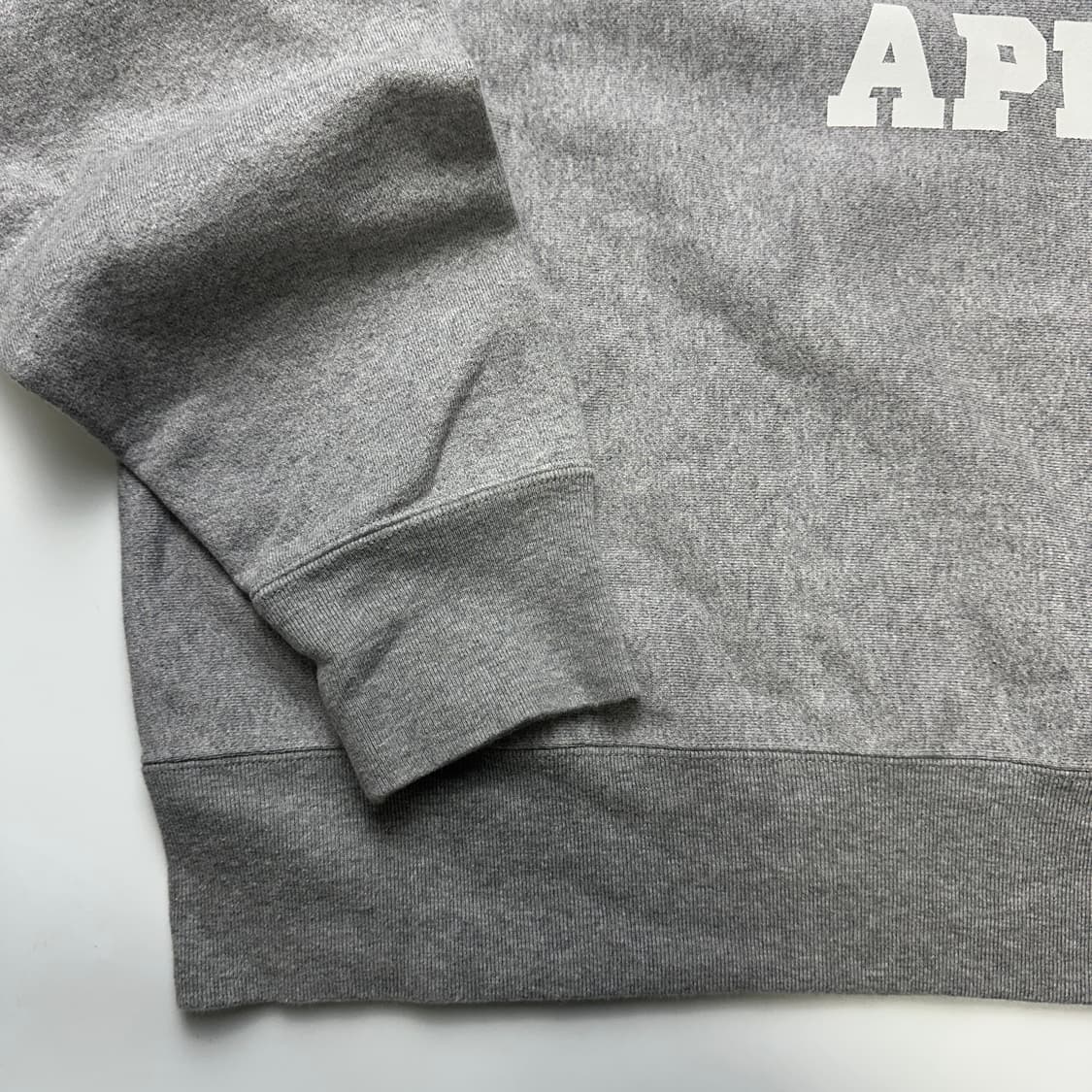 BAPE 베이프 맨투맨 상품이미지4