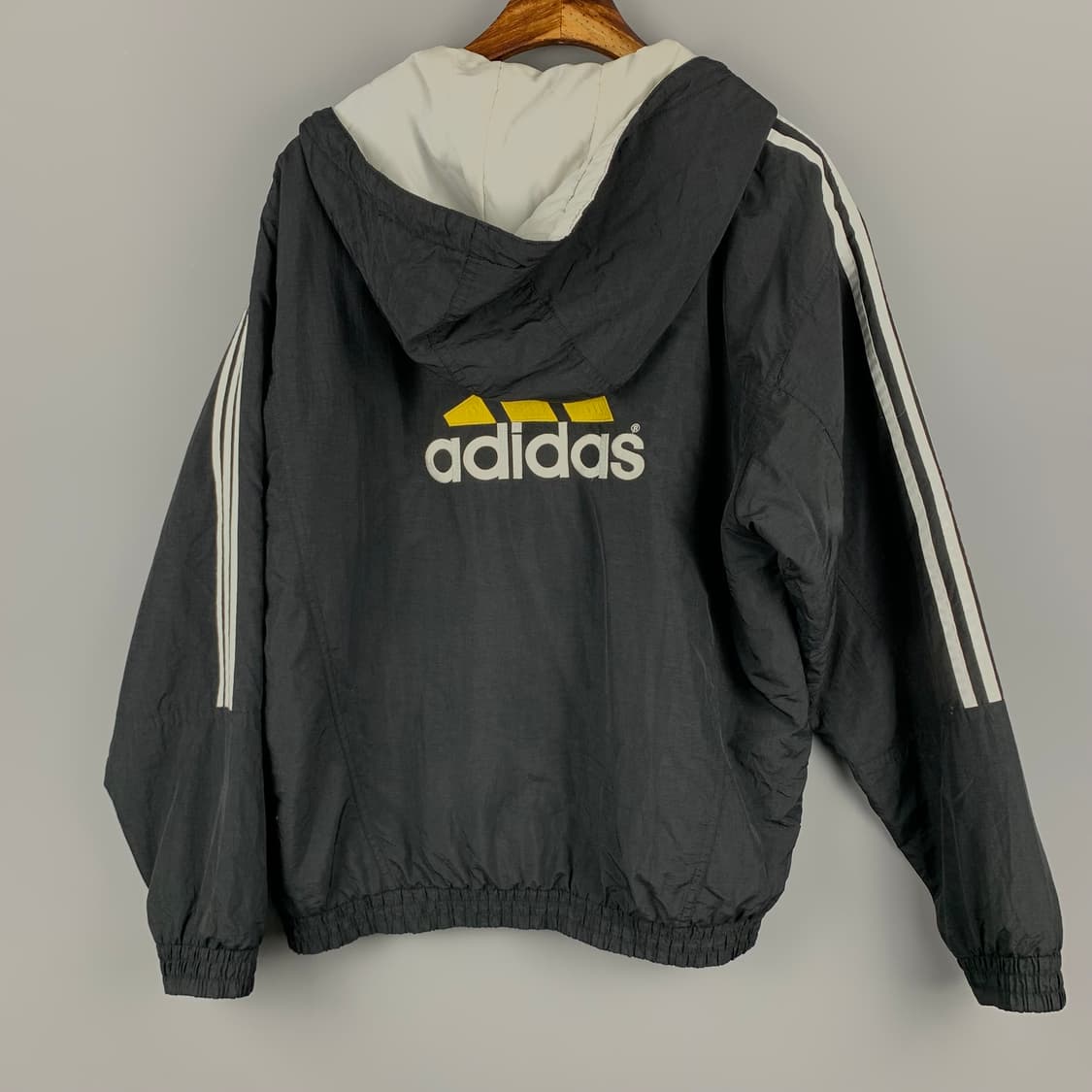 00s 아디다스 블랙 올드스쿨 바람막이 점퍼 상품이미지4