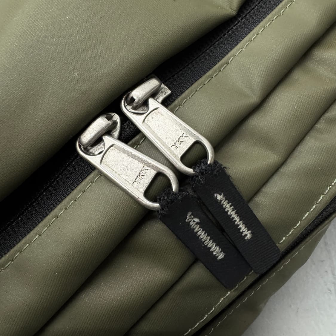 노스페이스 고프코어 카키 백팩 상품이미지6