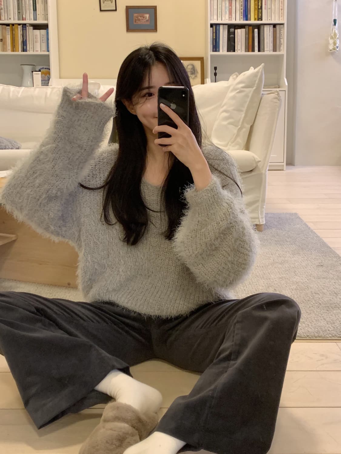 [새상품] 민트그레이 브이넥 니트 상품이미지1