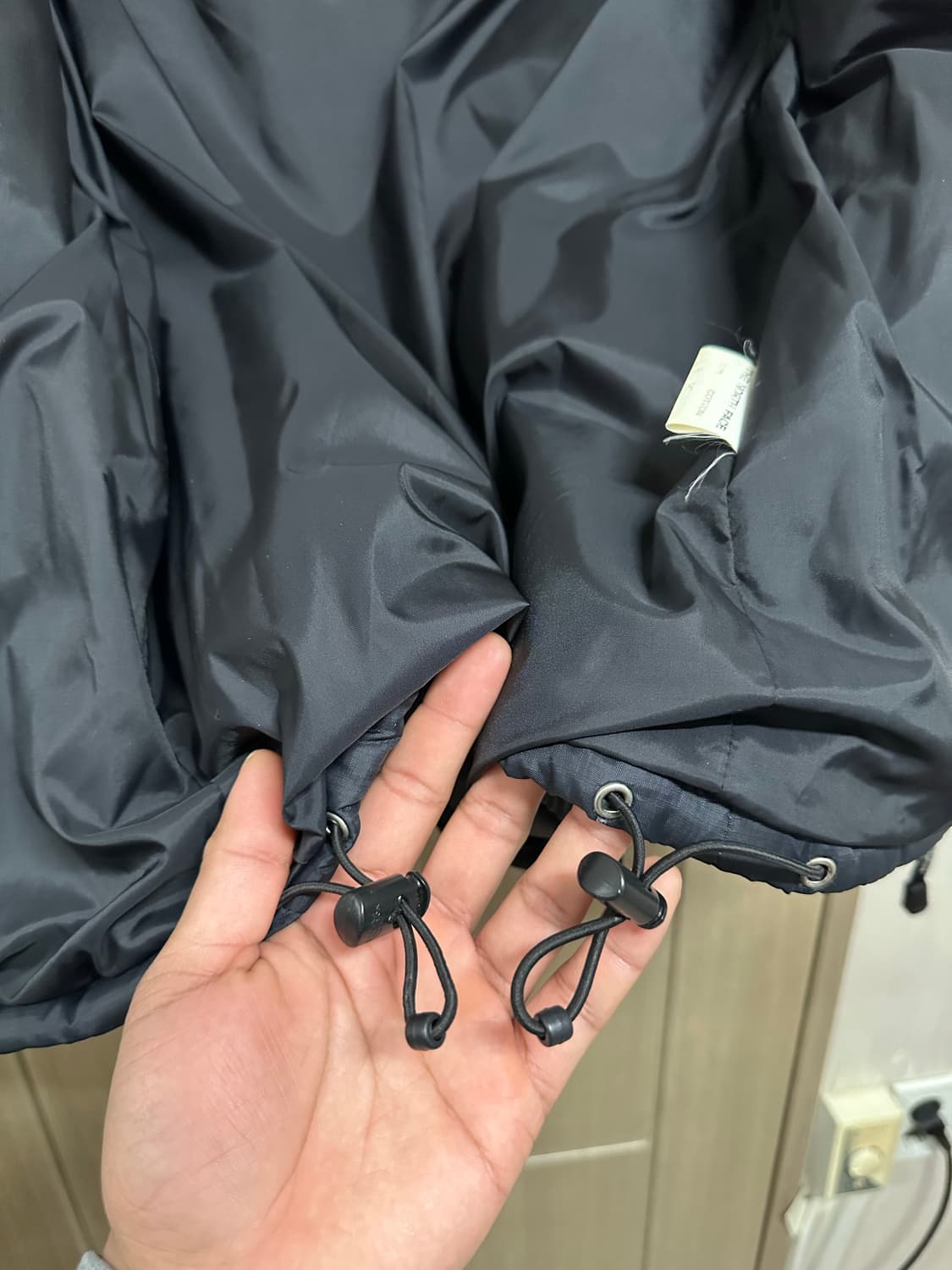 노스페이스 700 눕시 패딩 블랙 M 상품이미지7