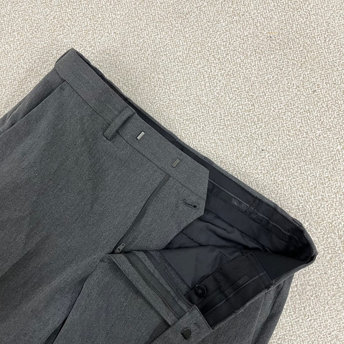 [31] 무신사스탠다드 밴딩 슬랙스 정장 바지 0119M1 상품이미지2