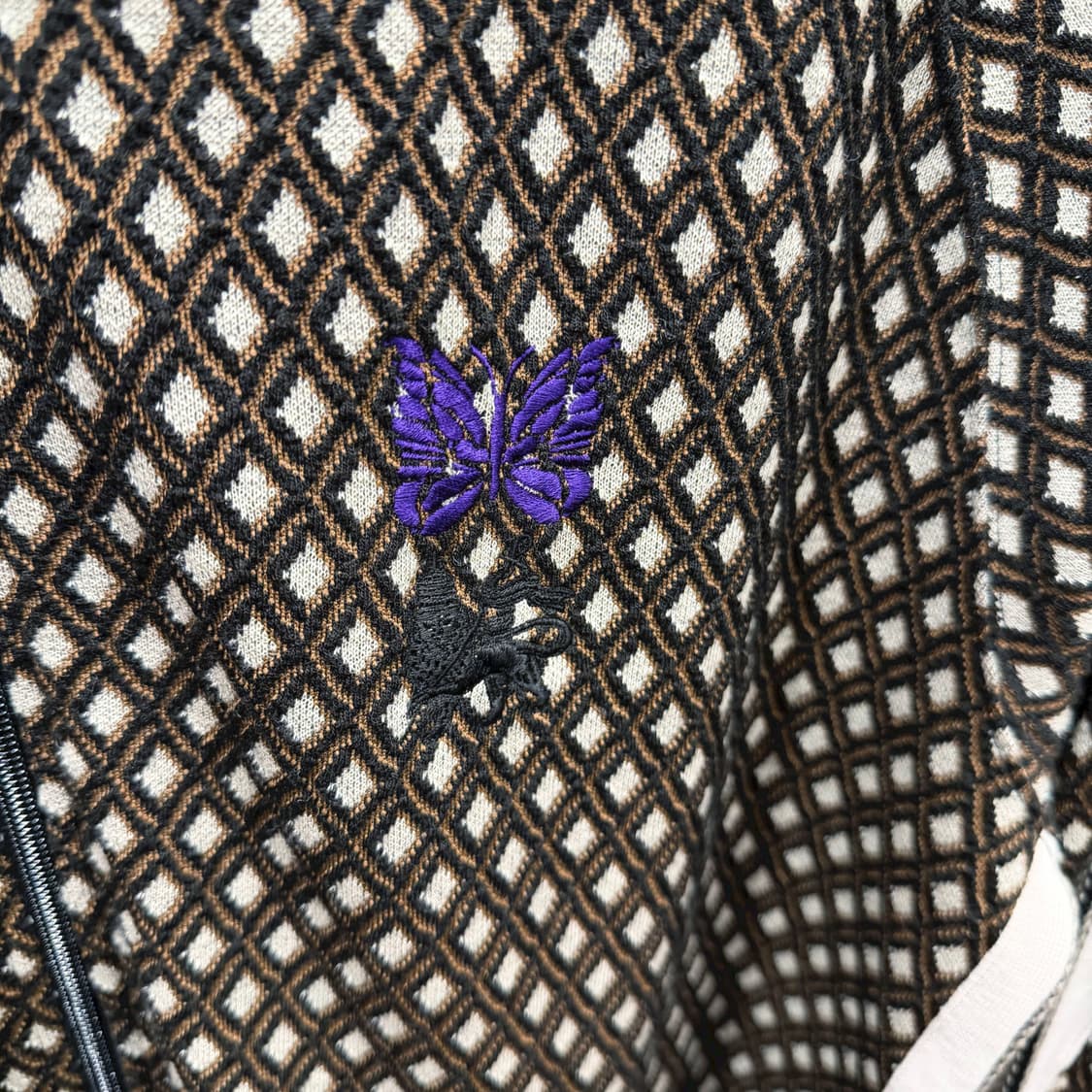 니들스 사스콰치패브릭스 집업 자켓 다이라 자카드 패턴 디테일 브라운 상품이미지6