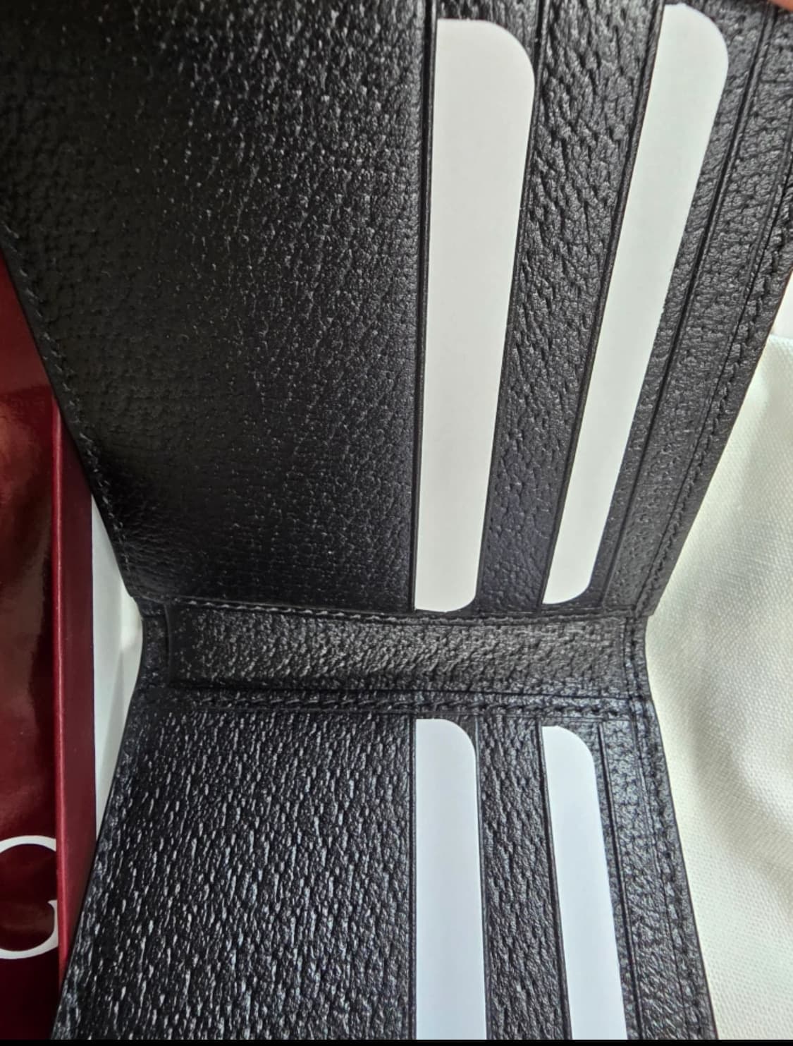 벌 구찌 반지갑 상품이미지2