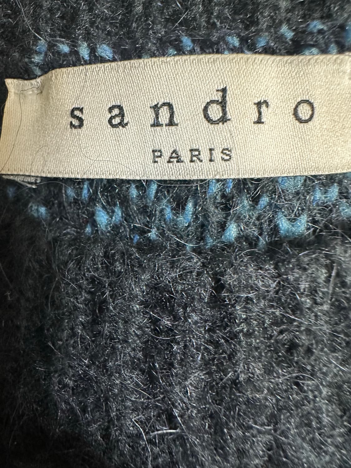 산드로 블랙/블루 브이넥 모헤어니트 상품이미지7