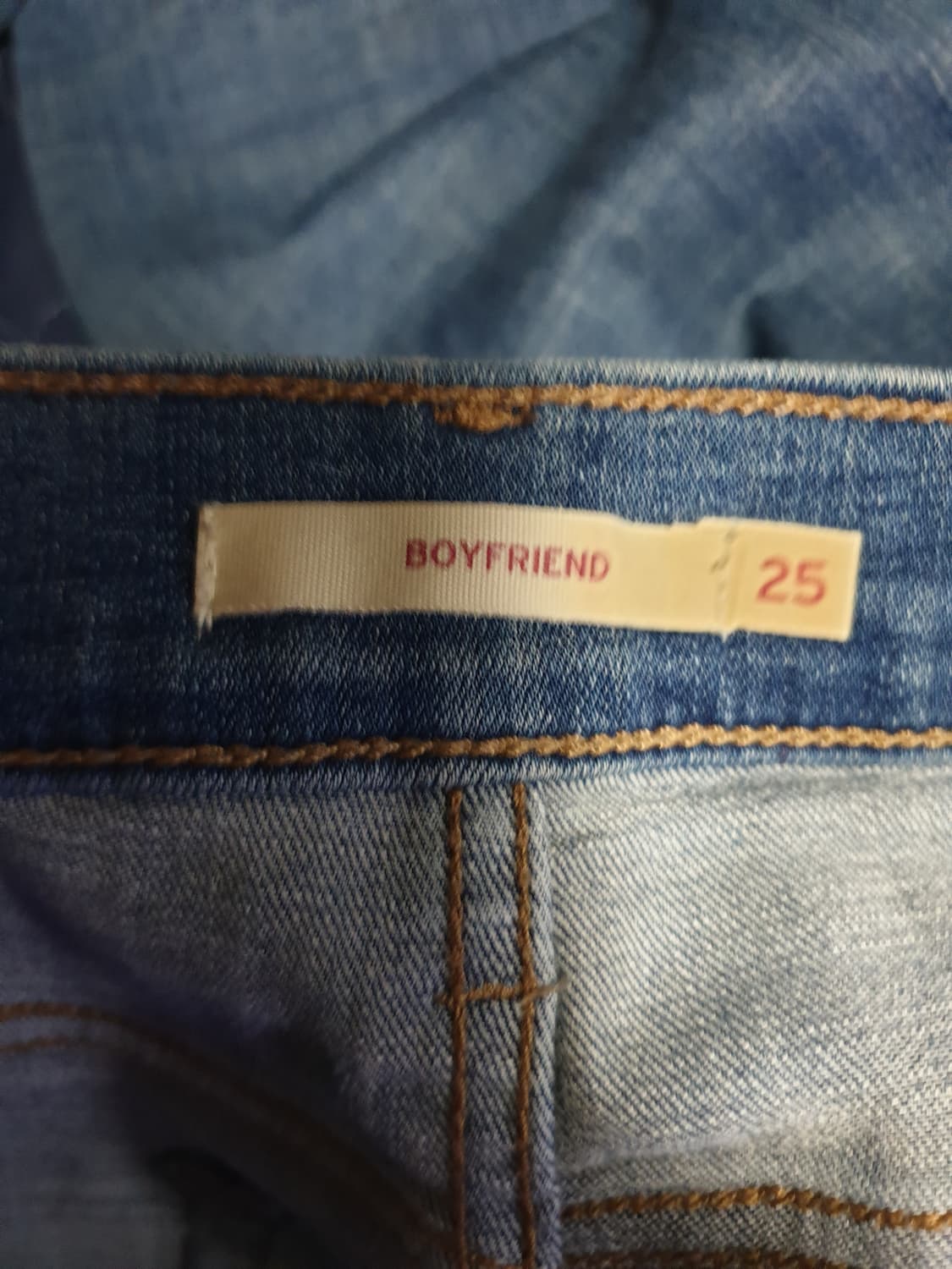 리바이스 보이프렌드핏 미드라이즈 스트레치 데님팬츠 인디고 (25) 상품이미지4