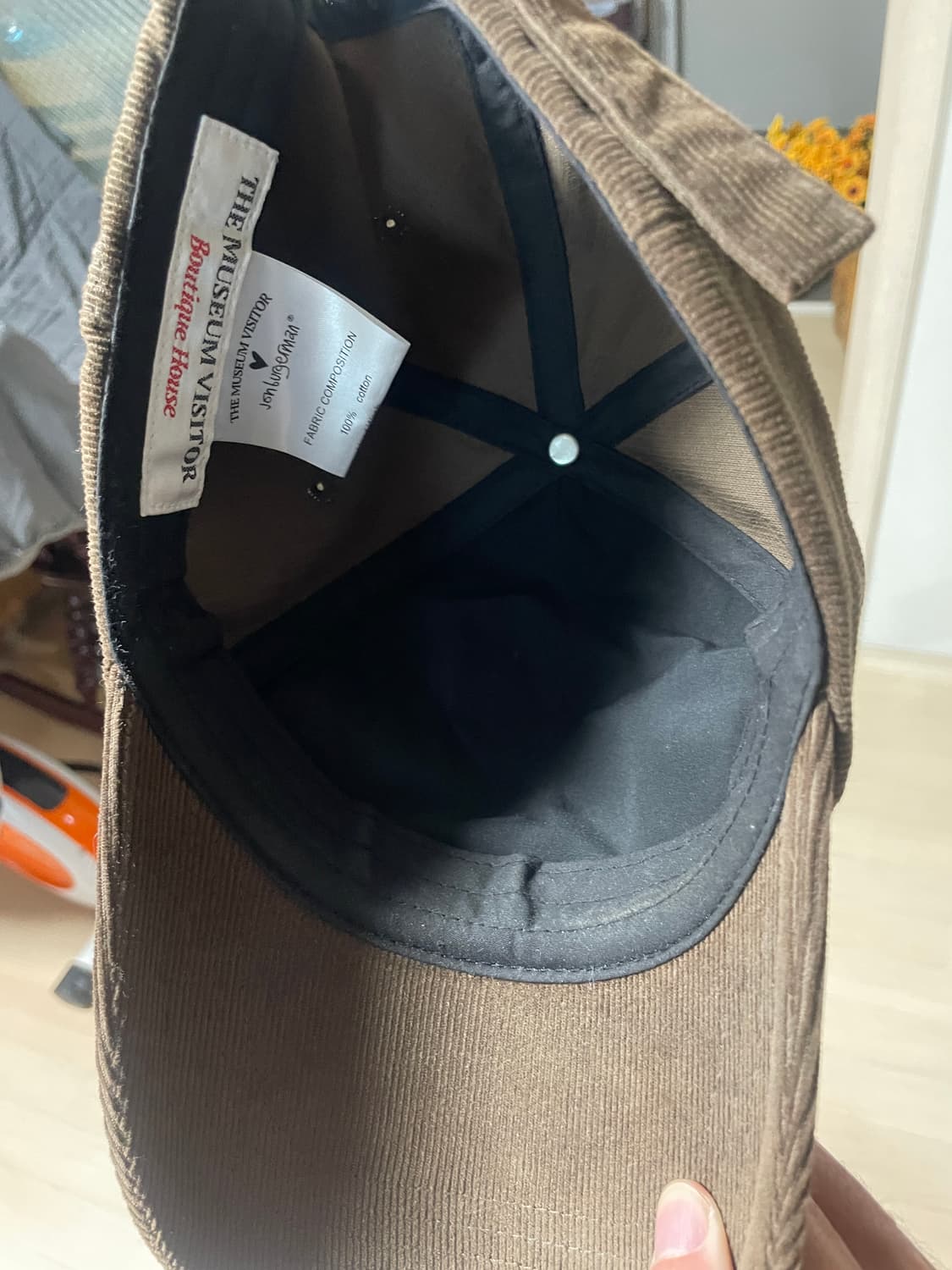 더 뮤지엄 비지터 존 버거맨 볼캡 상품이미지4