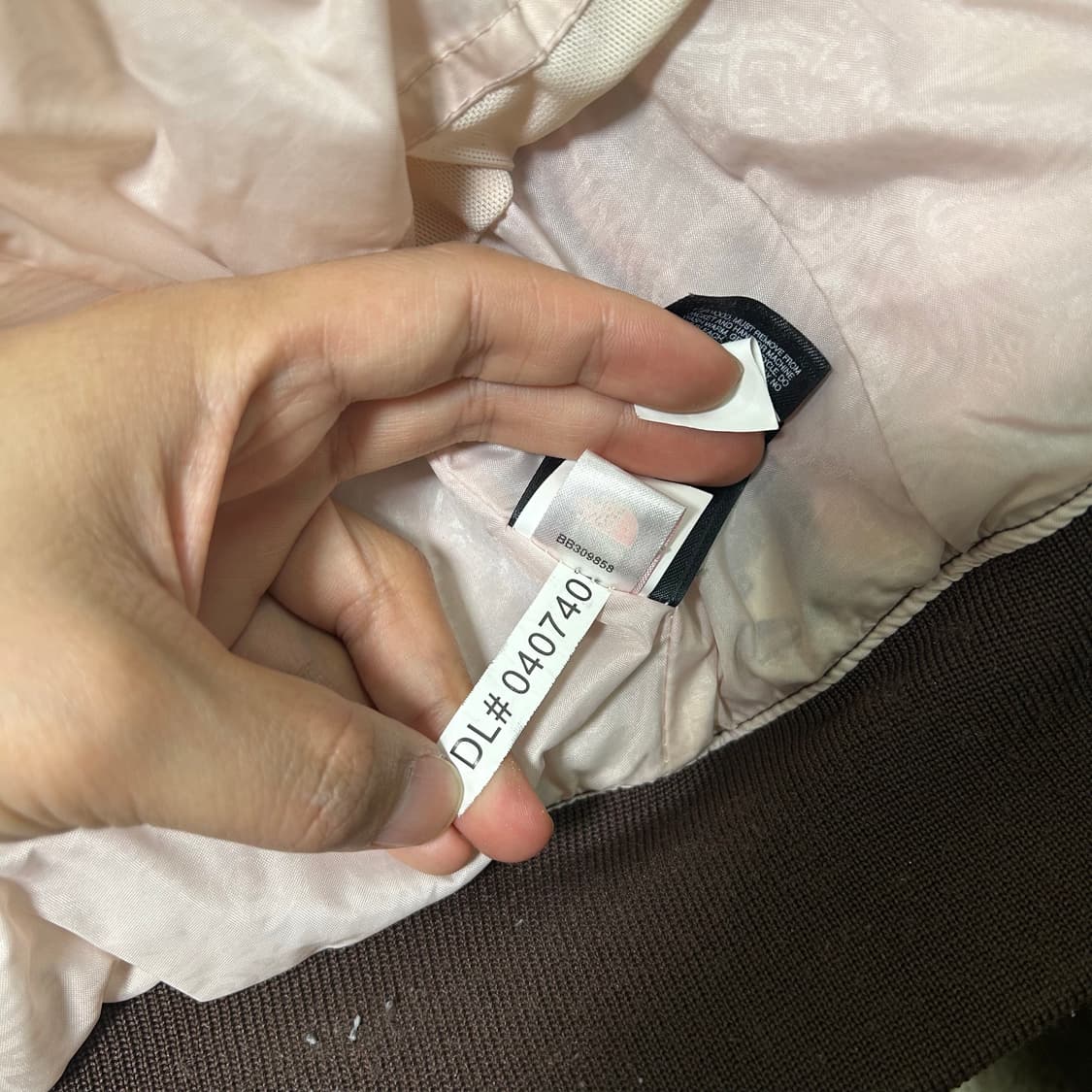 (M) 노스페이스 초코브라운 울프조 패딩 점퍼  상품이미지10