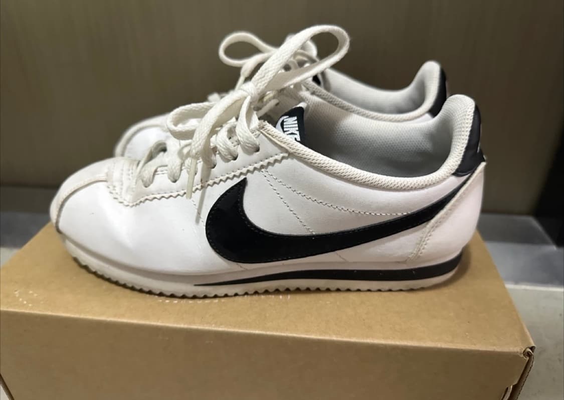 나이키 코르테즈 블랙 화이트 상품이미지2