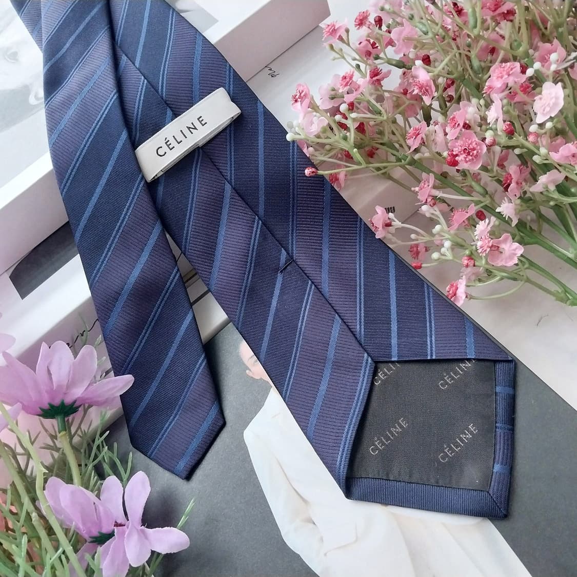 셀린느 실크 네이비 스트라이프 넥타이 8.6cm A+등급 K1454
 상품이미지5