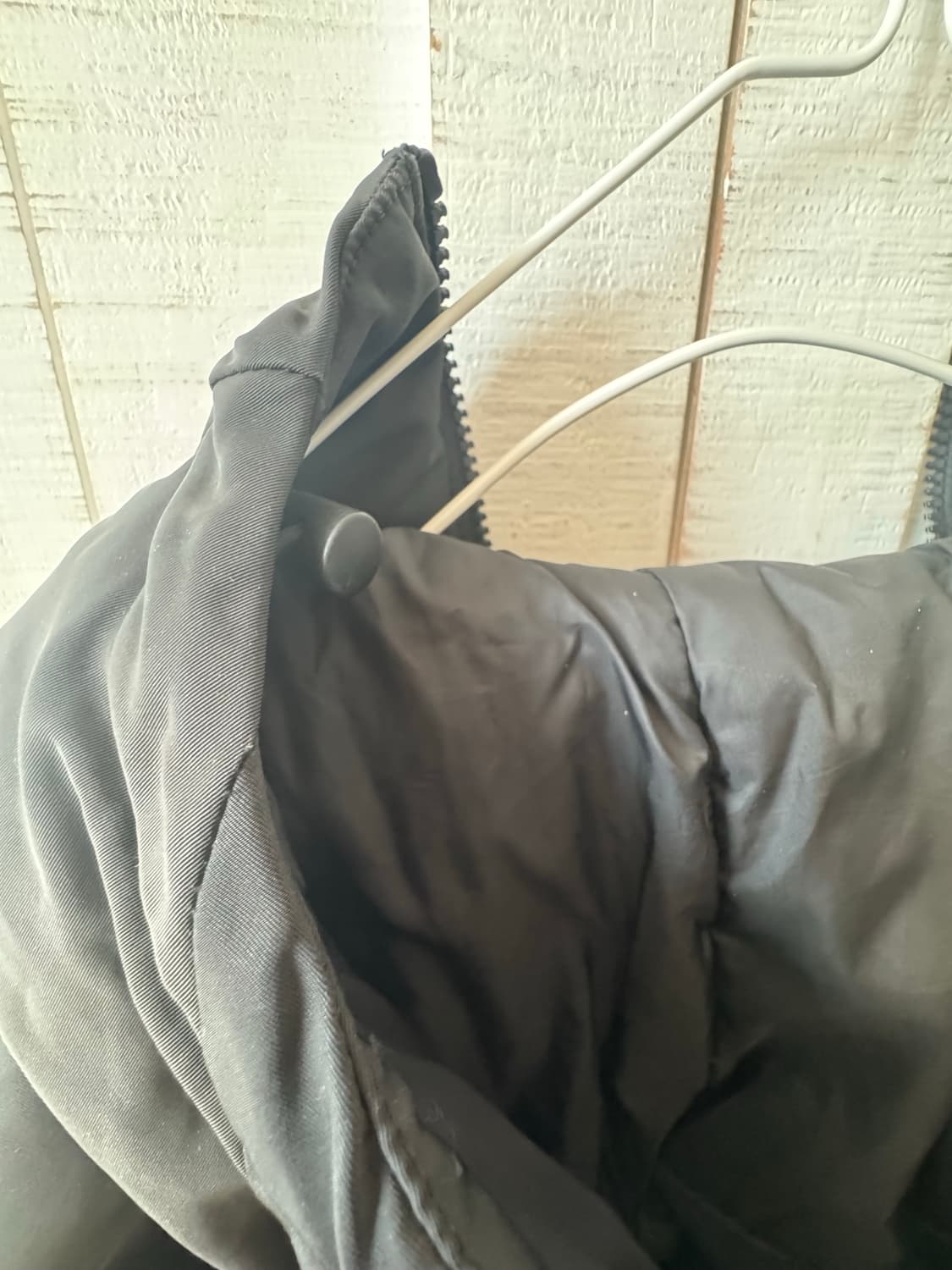 유니클로 화이트마운티니어링 하이브리드 다운파카 패딩 상품이미지7