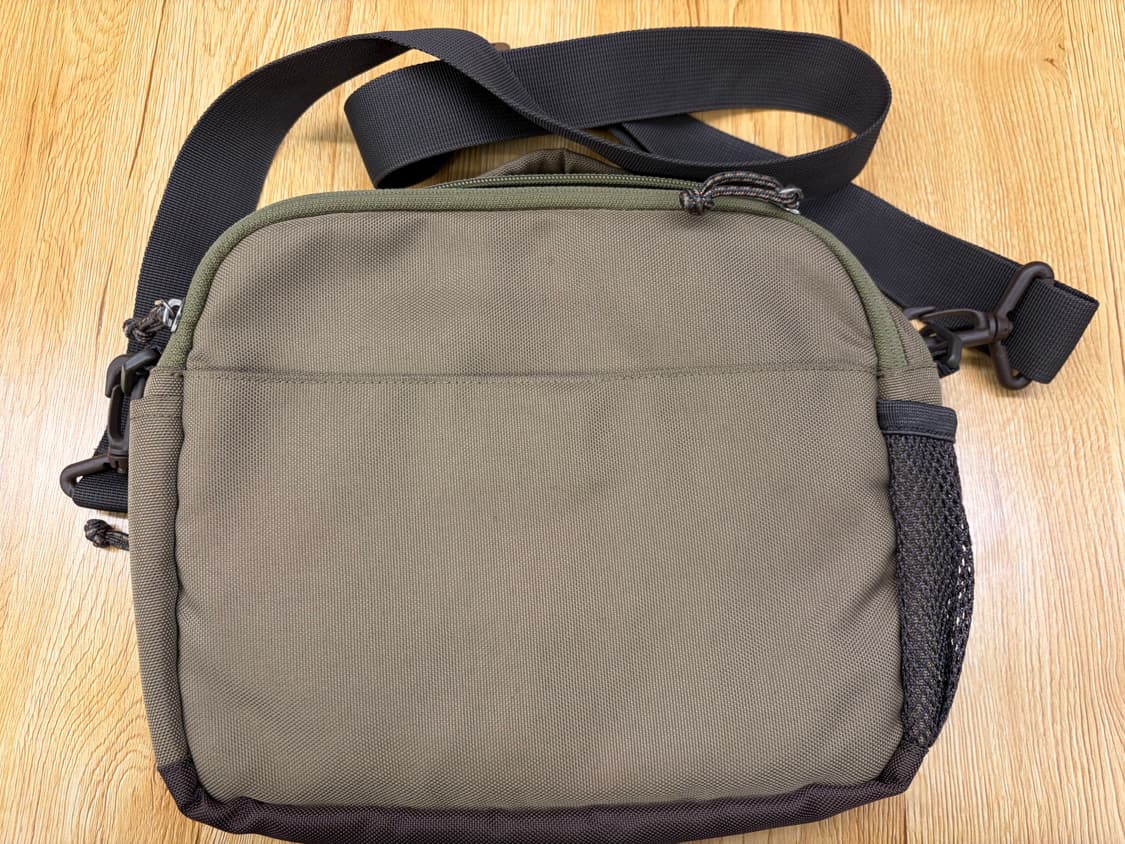 컬럼비아 크로스백 카키 상품이미지2