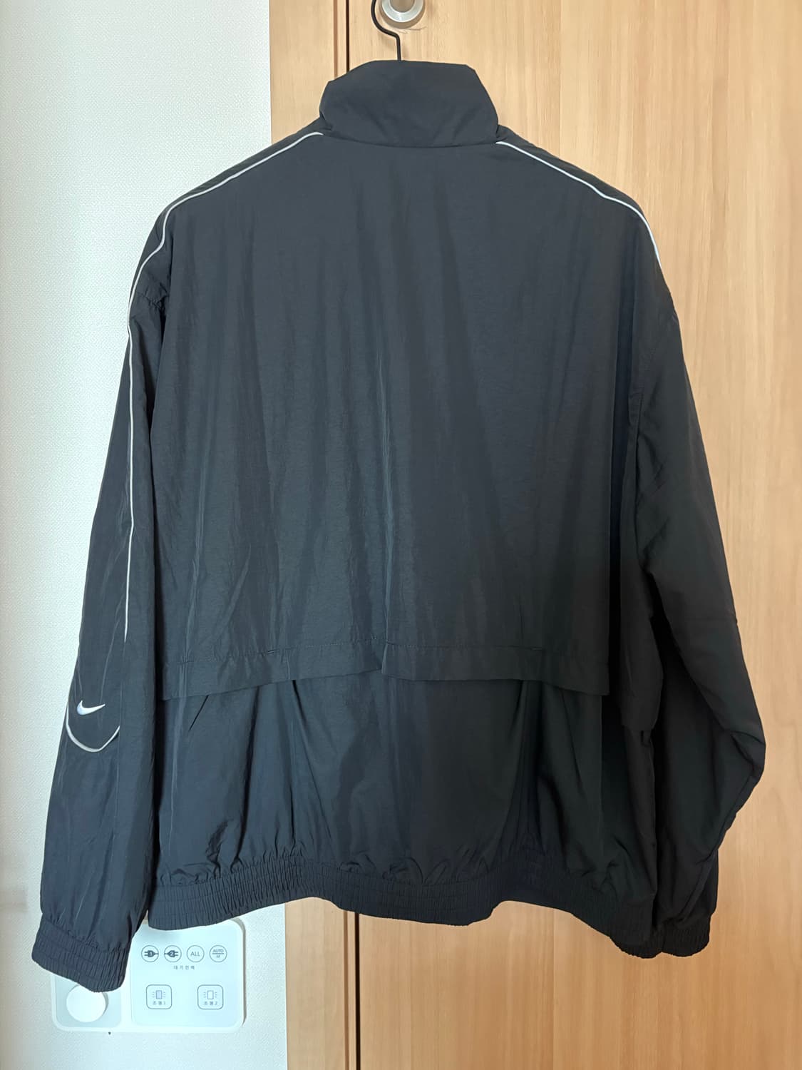 나이키 nsw 솔로 스우시 우븐 트랙자켓 XXL 상품이미지2