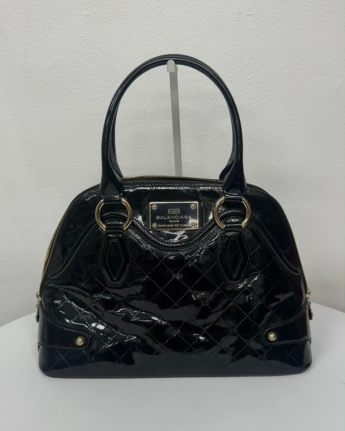 발렌시아가 금장 토트백 에나멜 종가방 상품이미지1