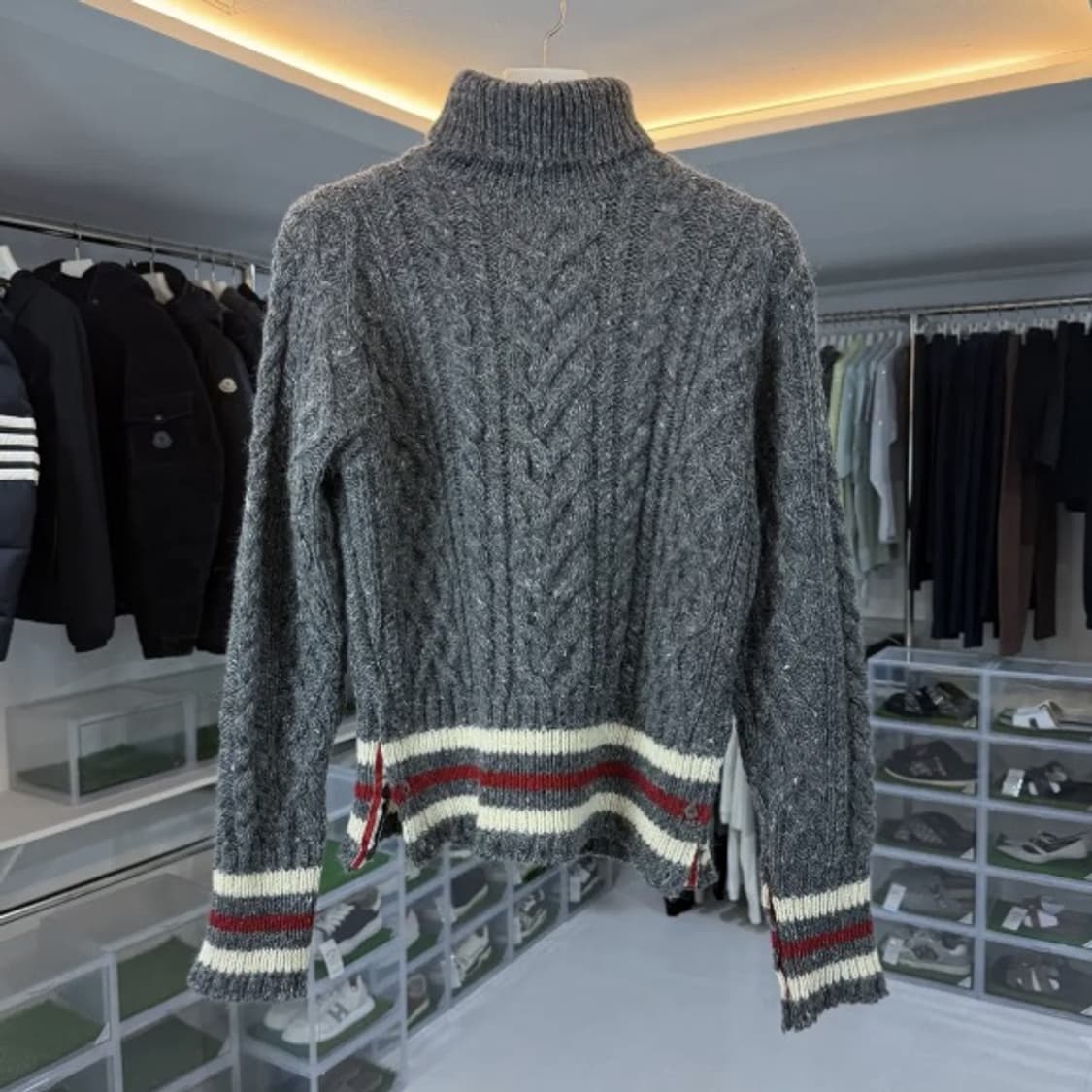 [정품] 톰브라운 케이블 터틀넥 배색 니트 그레이 M  상품이미지2