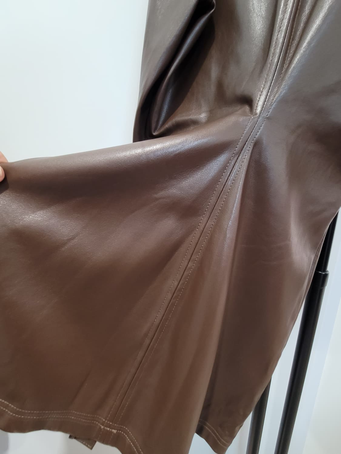 자라 ZARA 에코레더 셔츠형 미니 원피스 S사이즈 상품이미지7