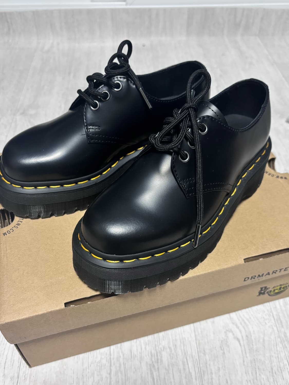 닥터마틴 1461 쿼드 블랙 230 상품이미지2