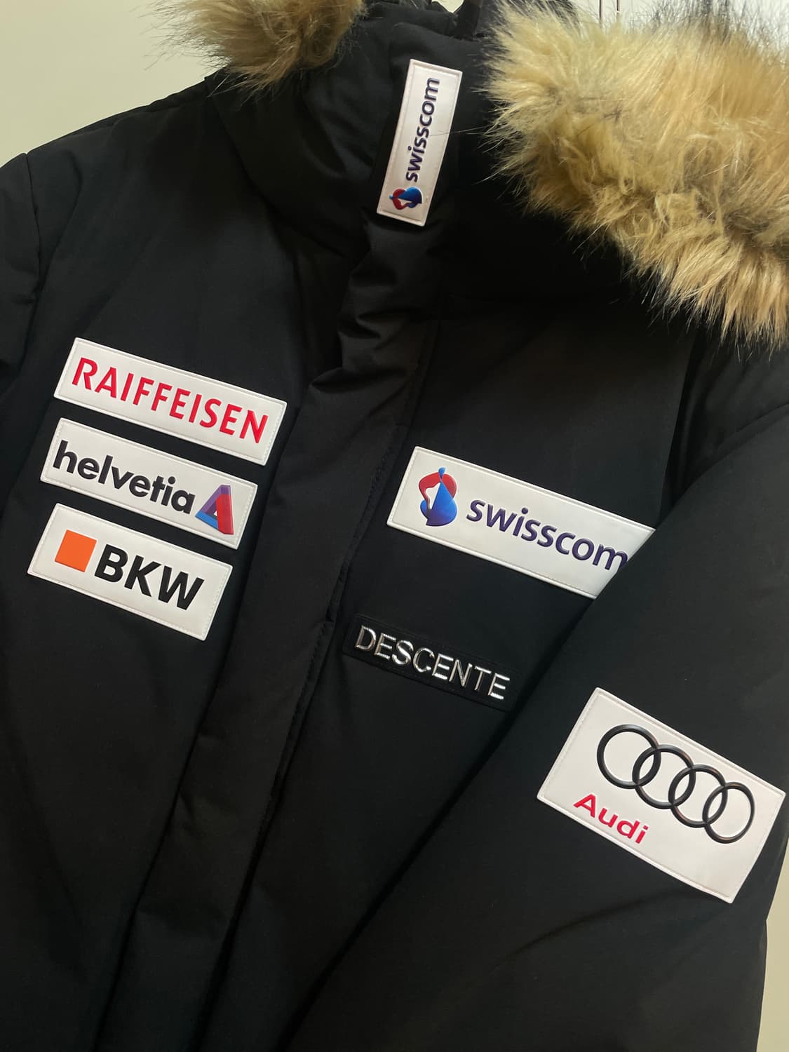 데상트 스위스스키 롱패딩 상품이미지7