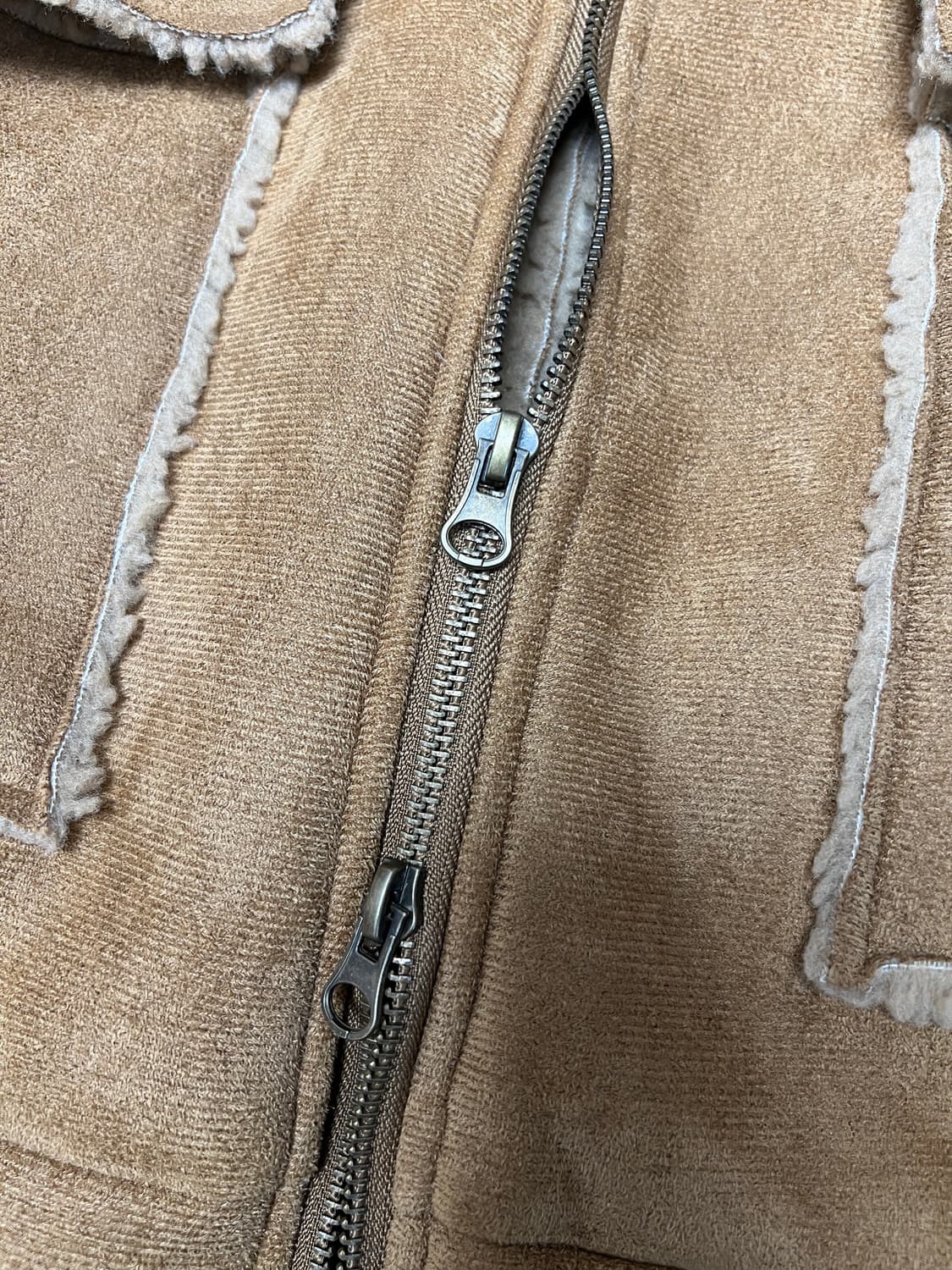 [100] Ohniw 브라운 페이크레더 무스탕 점퍼 상품이미지4