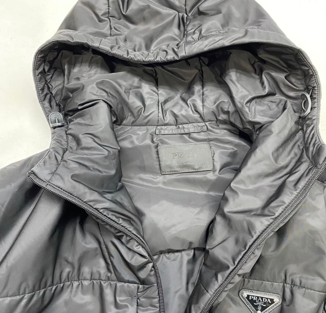 프라다 리나일론 패딩 팝니다!!! 상품이미지1