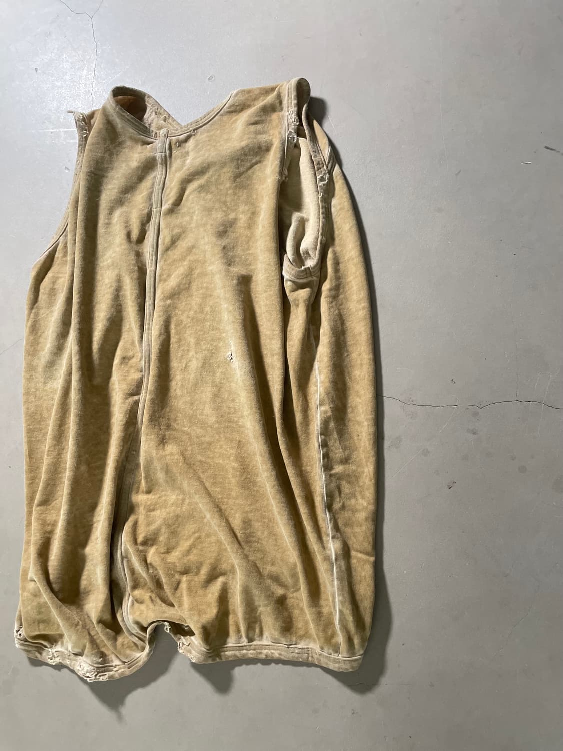 KZ Atelier  Layered Distressed Vest 상품이미지5