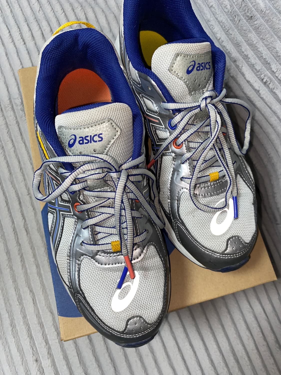 아식스x아이앱스튜디오 젤 벤처 270 상품이미지3