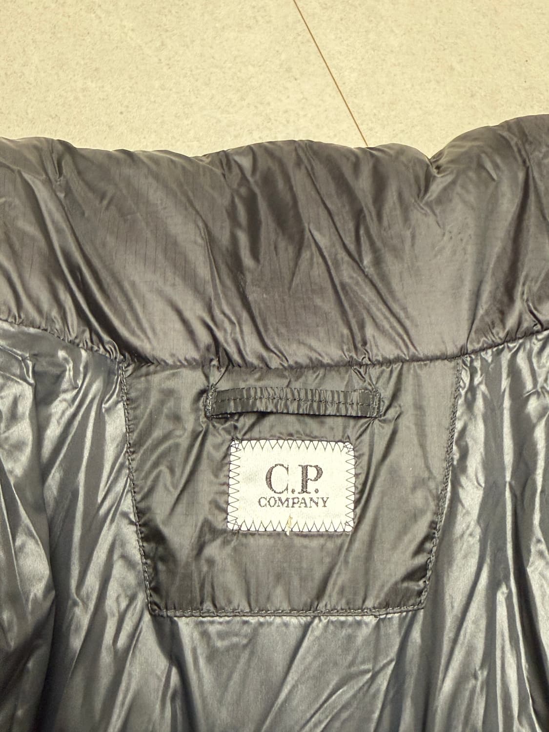 CP컴퍼니 DD쉘 컨실러블 후드 다운 자켓 블랙 M사이즈 상품이미지7