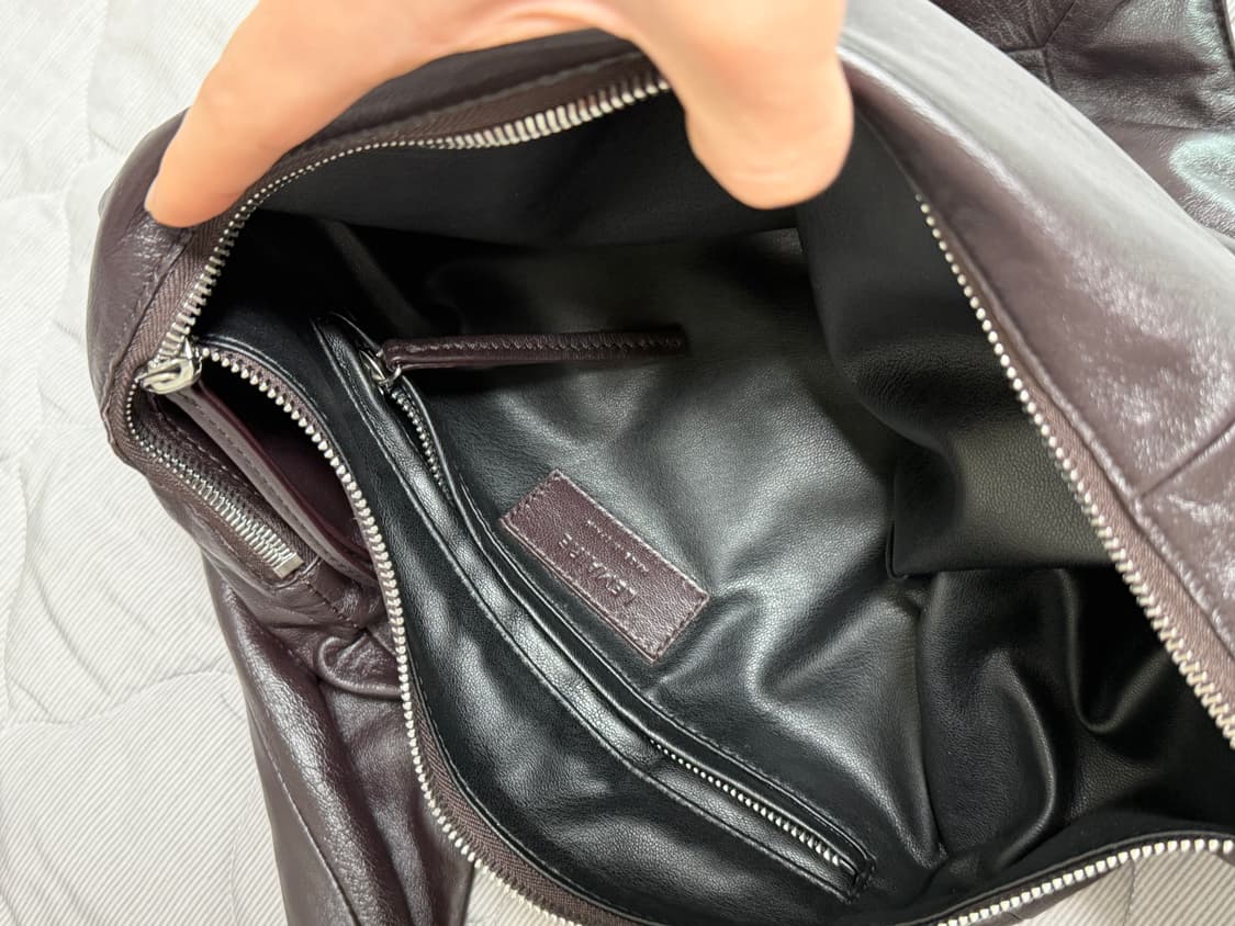 르메르 스카프백 스몰 에스프레소 상품이미지3