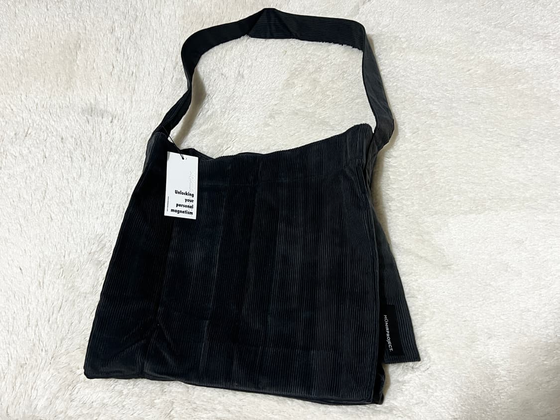 뮈니르프로젝트 매그넛 호보백 상품이미지1