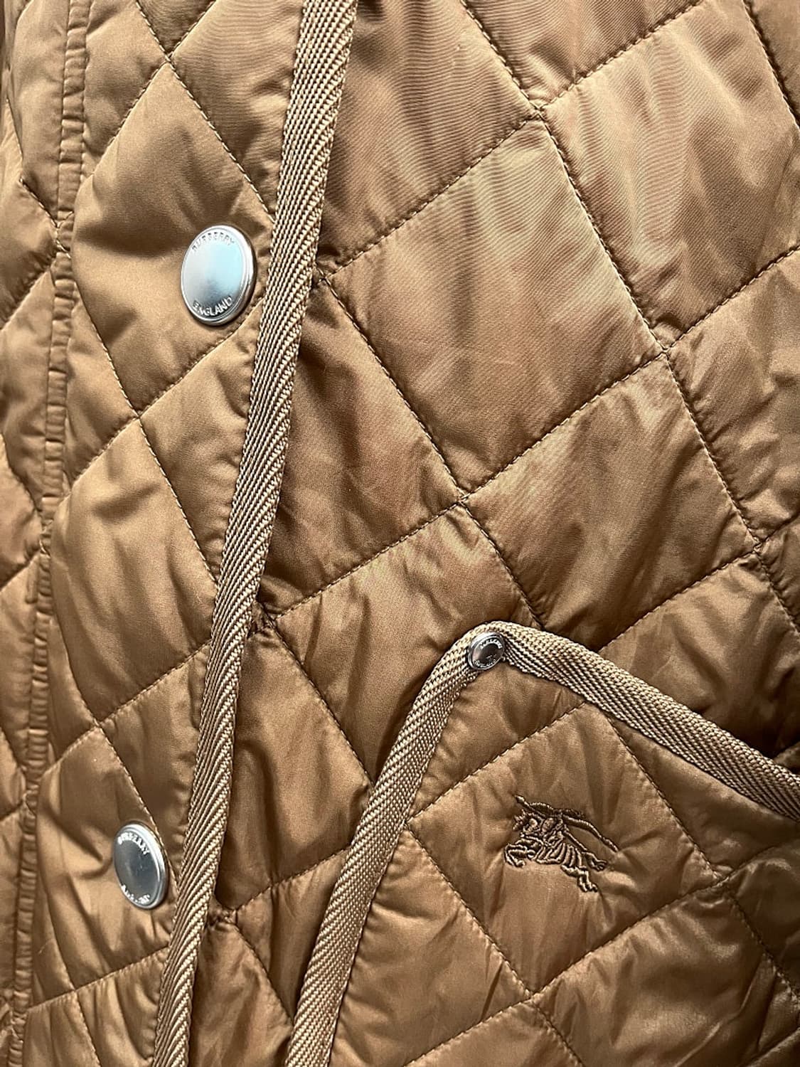 여) 버버리 신형 크롭 퀼팅자켓  상품이미지2
