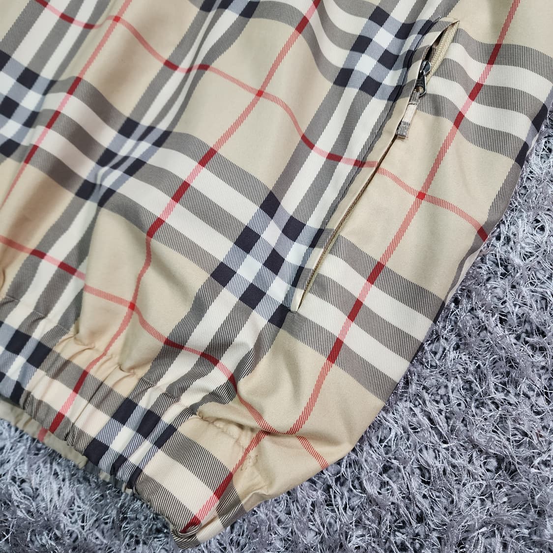 버버리 체크 집업 바람막이 M 상품이미지5