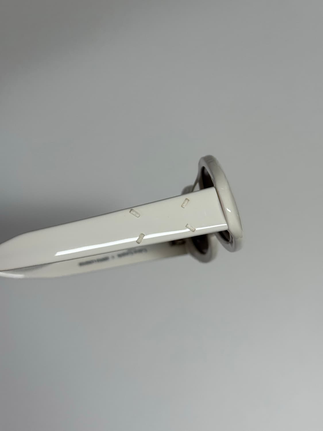 젠틀몬스터 x 메종마르지엘라 MM107 화이트 상품이미지4