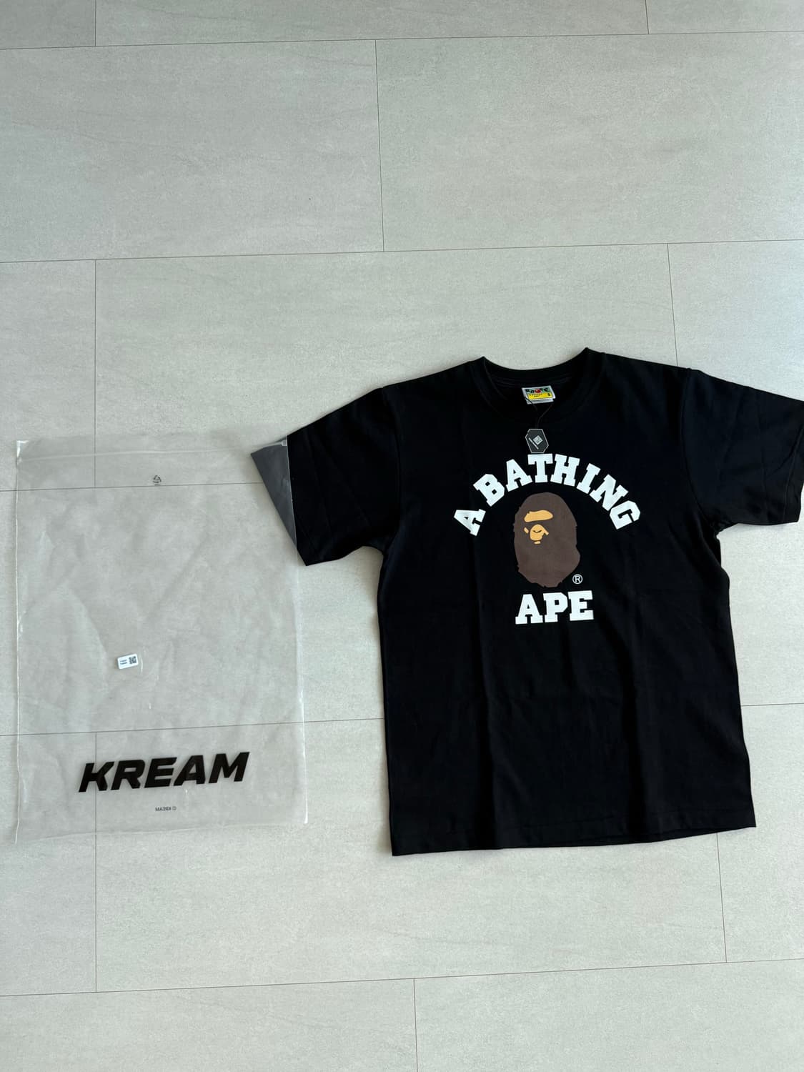 BAPE College T-Shirt Black 상품이미지1